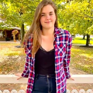 Meet your Posher, Christina